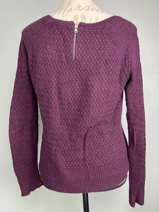 3 Knit Sweaters - Picture 7 of 9